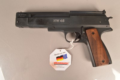 Lot 892 - A Weihrauch HW45 air pistol