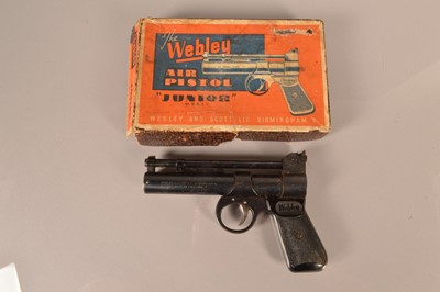 Lot 898 - A Webley Junior .177 pistol