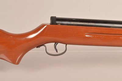 Lot 917 - An SMK XTB2K break barrel .22 rifle