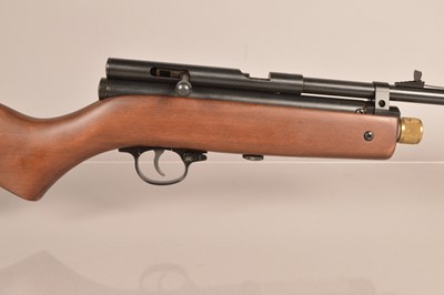 Lot 919 - An SMK XS79 CO2-88 air rifle