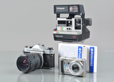 Lot 48 - A Pentax K1000 SLR Camera