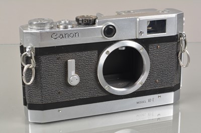 Lot 98 - A Canon VI-T Rangefinder Camera Body