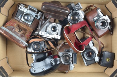 Lot 115 - A Tray of Various Cameras