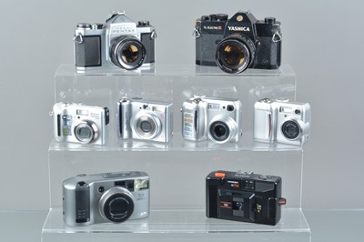 Lot 125 - A Group of Various Cameras