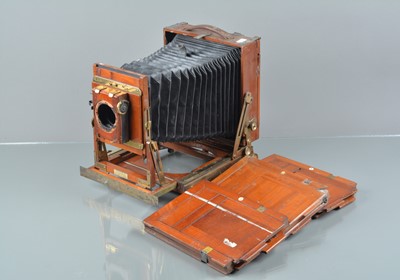Lot 129 - A Thornton Pickard Half Plate Camera