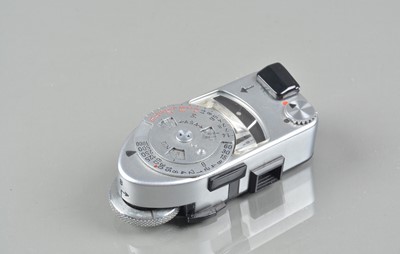 Lot 145 - A Leica MR Light Meter