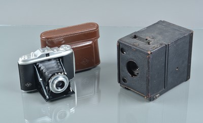 Lot 152 - A Quarter Plate Sliding Box Camera