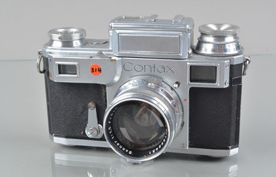 Lot 164 - A Zeiss Ikon Contax III Rangefinder Camera