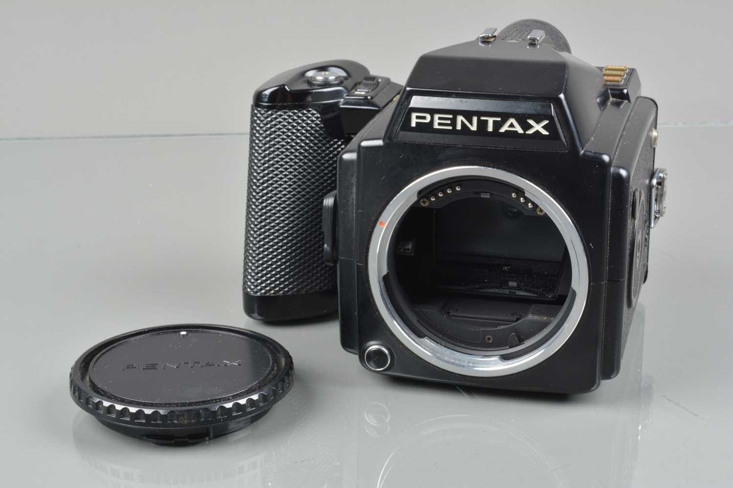 Lot 253 - A Pentax 645 Camera Body