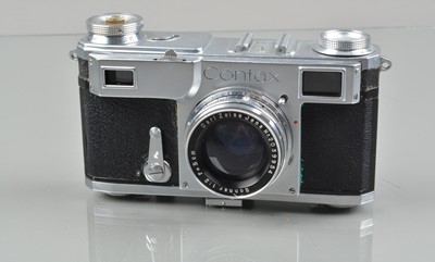 Lot 265 - A Zeiss Ikon Contax II Rangefinder Camera