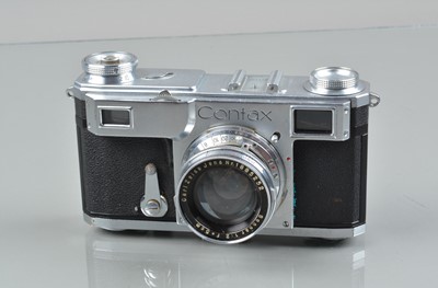 Lot 266 - A Zeiss Ikon Contax II Rangefinder Camera