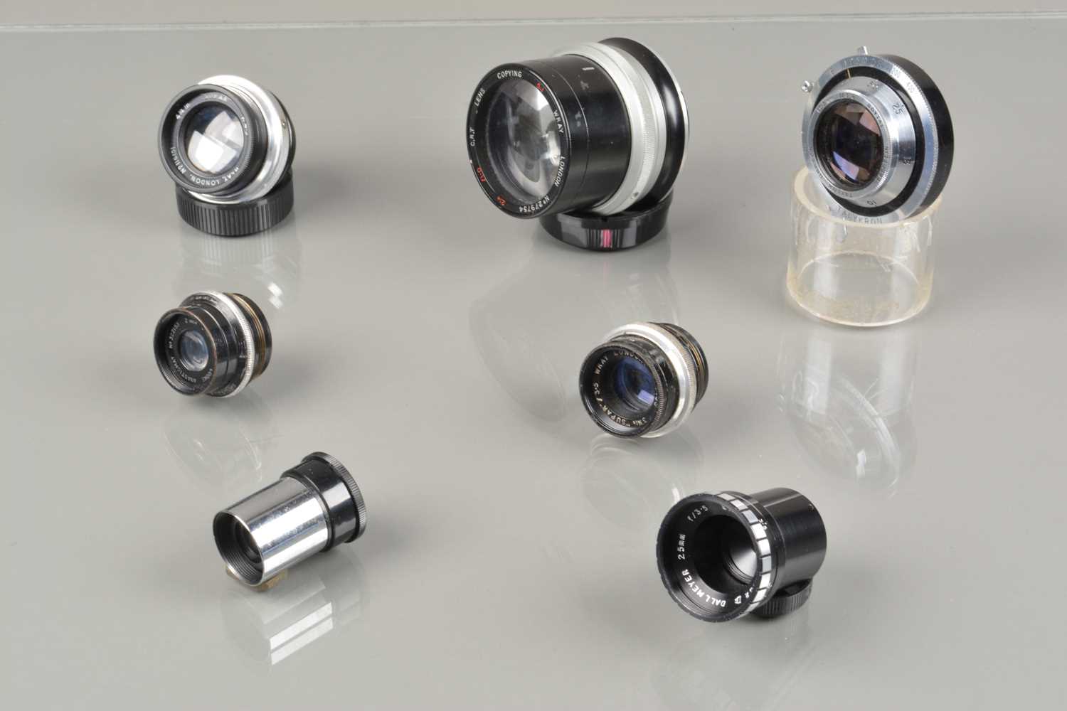 Lot 359 - A Group of Various lenses