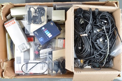 Lot 374 - A Tray of Remote Switches and Connecting Cables