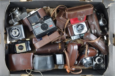 Lot 388 - A Tray of Various Cameras