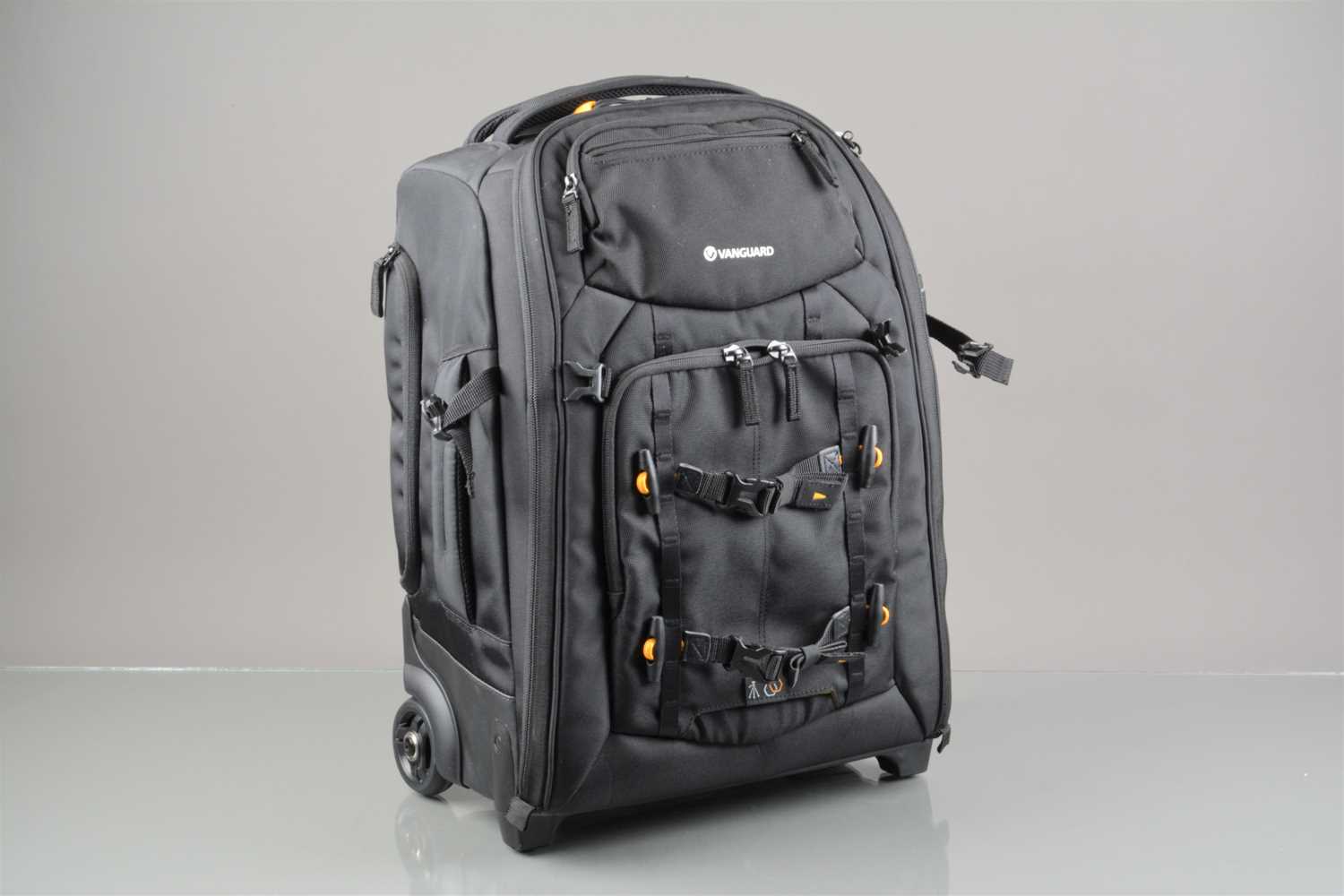 Lot 392 - A Vanguard Alta Fly 49T Camera Roller Bag