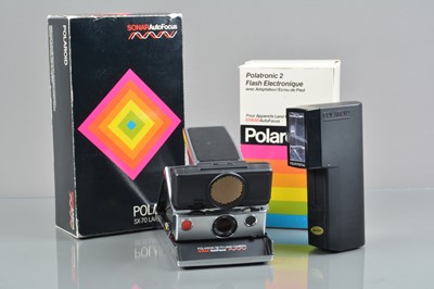 Lot 448 - A Polaroid SX-70 PolaSonic Auto Focus Set