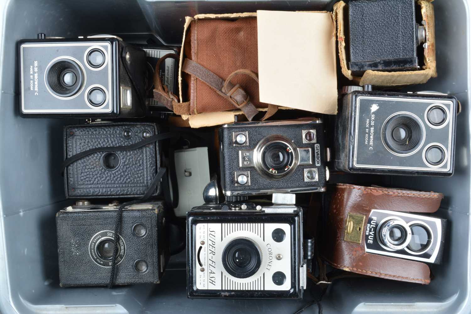 Lot 473 - A Tray of Box Cameras