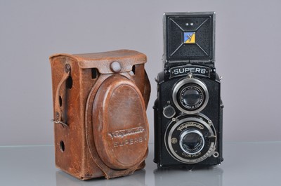 Lot 339 - A Voigtländer Superb TLR Camera