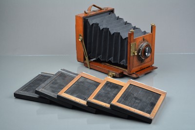 Lot 489 - A Mahogany & Brass Half Plate Camera