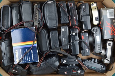 Lot 516 - A Tray of Compact Cameras