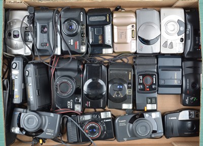 Lot 522 - A Tray of Canon Compact Cameras