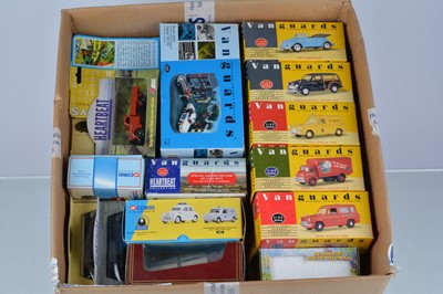 Lot 45 - Modern Diecast Vintage Emergency Private and Commercial Vehicles (33)