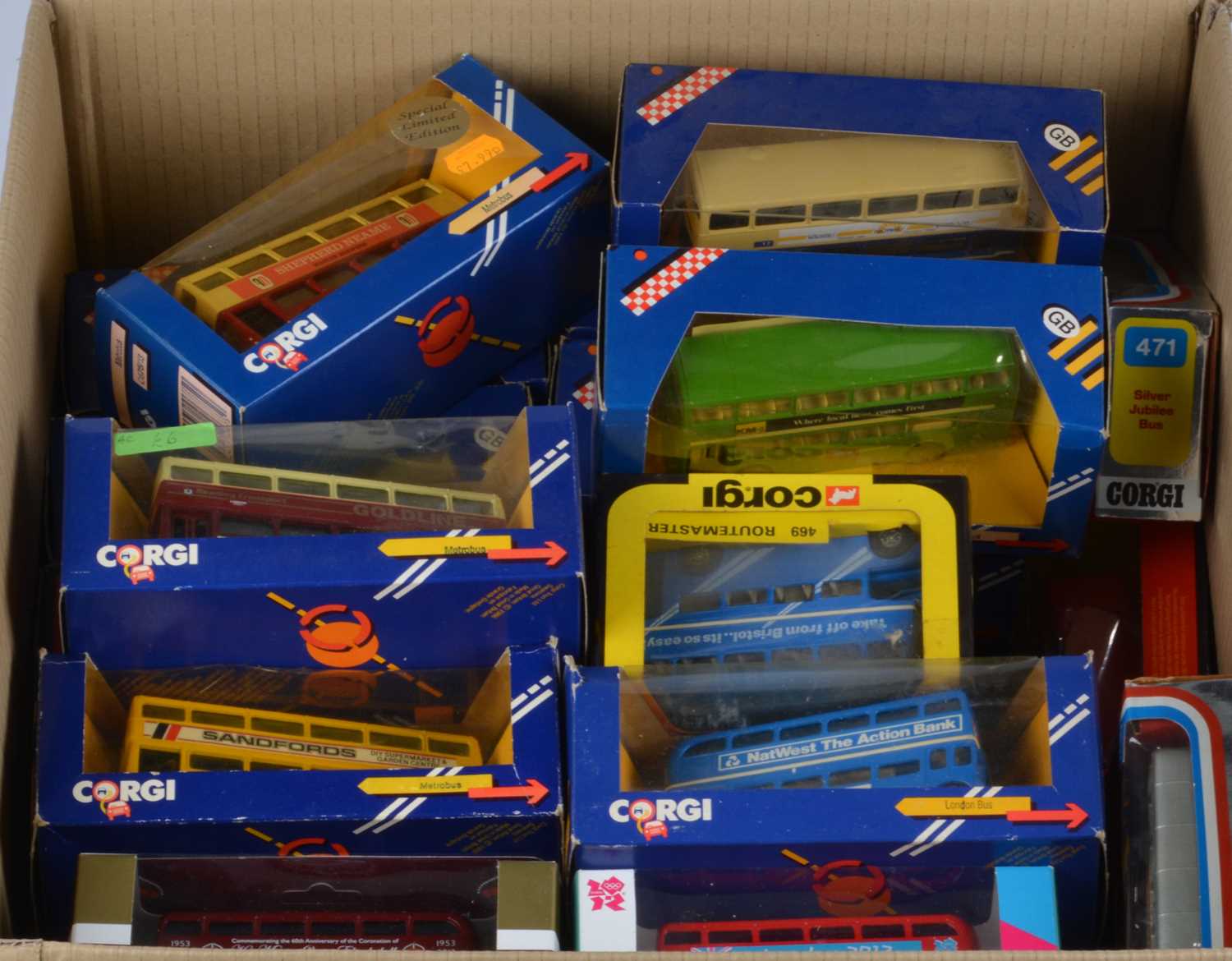 Lot 46 - Corgi 1970s/80s and Later Diecast Model Buses (36)