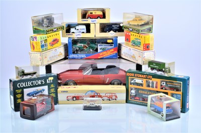 Lot 61 - Modern Diecast Cars and Commercial Vehicles (32)