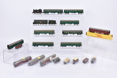 Lot 320 - Tri-ang TT Gauge Locomotives Coaches and Wagons (20)