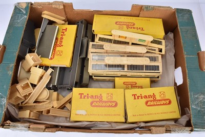 Lot 335 - Tri-ang TT Gauge Lineside Accessories and Level Crossings (qty