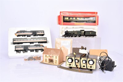 Lot 390 - Hornby 00 Gauge HST Set Pullman Coach and Dapol Castle Class Locomotive and Gaugemaster Control (qty)