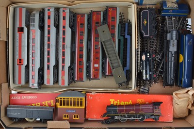 Lot 438 - Tri-ang Hornby Dublo Locomotives Rolling stock and 00 gauge track