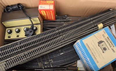 Lot 452 - Hornby 00 gauge track and Gaugemaster and other makers  controllers (qty)