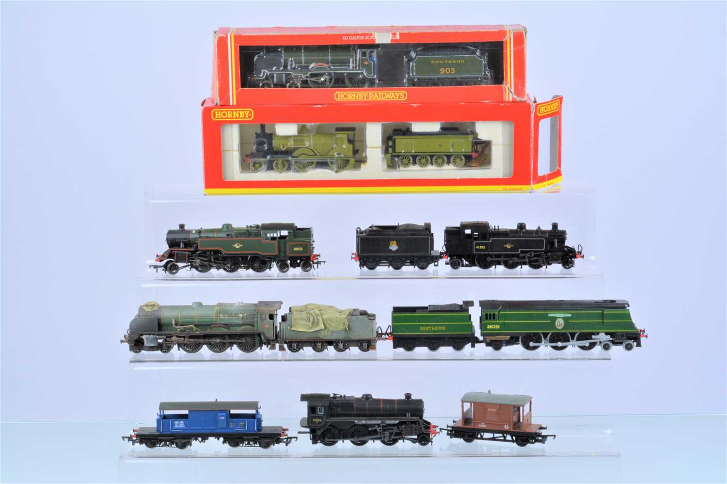 Lot 453 - Hornby Bachmann 00 gauge Locomotives and brake van with resin display models (9)