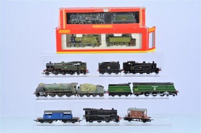 Lot 453 - Hornby Bachmann 00 gauge Locomotives and brake van with resin display models (9)