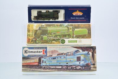 Lot 473 - Bachmann 00 gauge Steam locomotive with unbuilt Airfix and Kitmaster construction kits in original boxes (3)