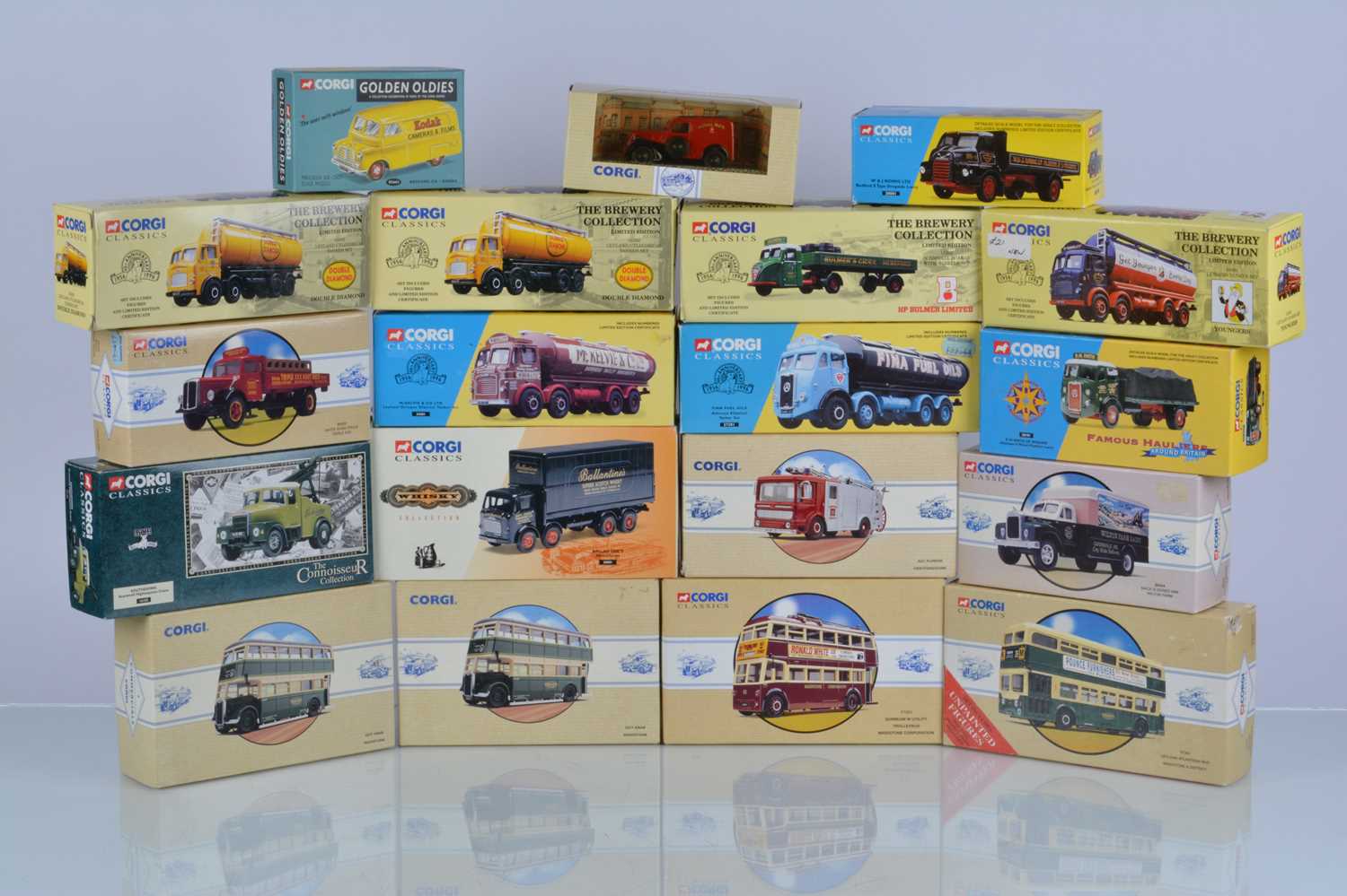 Lot 26 - Corgi Classics Vintage Commercial Vehicles and Public Transport (19)