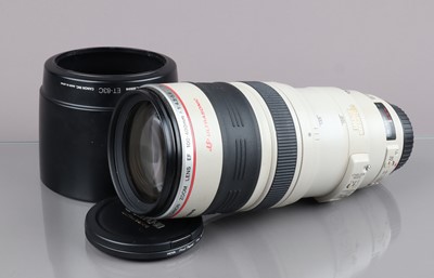 Lot 399 - A Canon EF 100-400mm f/4.5-5.6 L IS USM Lens