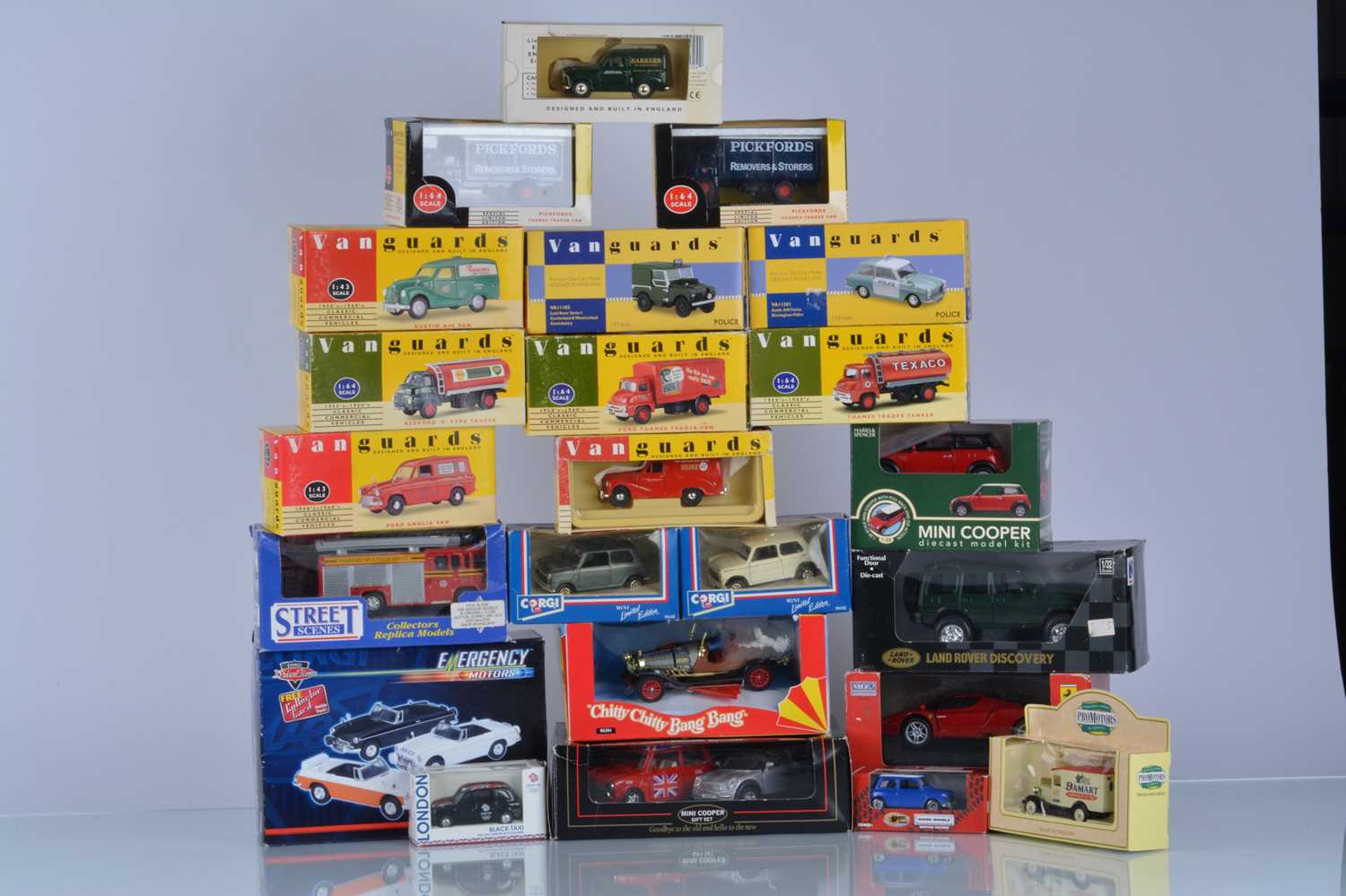 Lot 94 - Modern Diecast Vehicles (23)