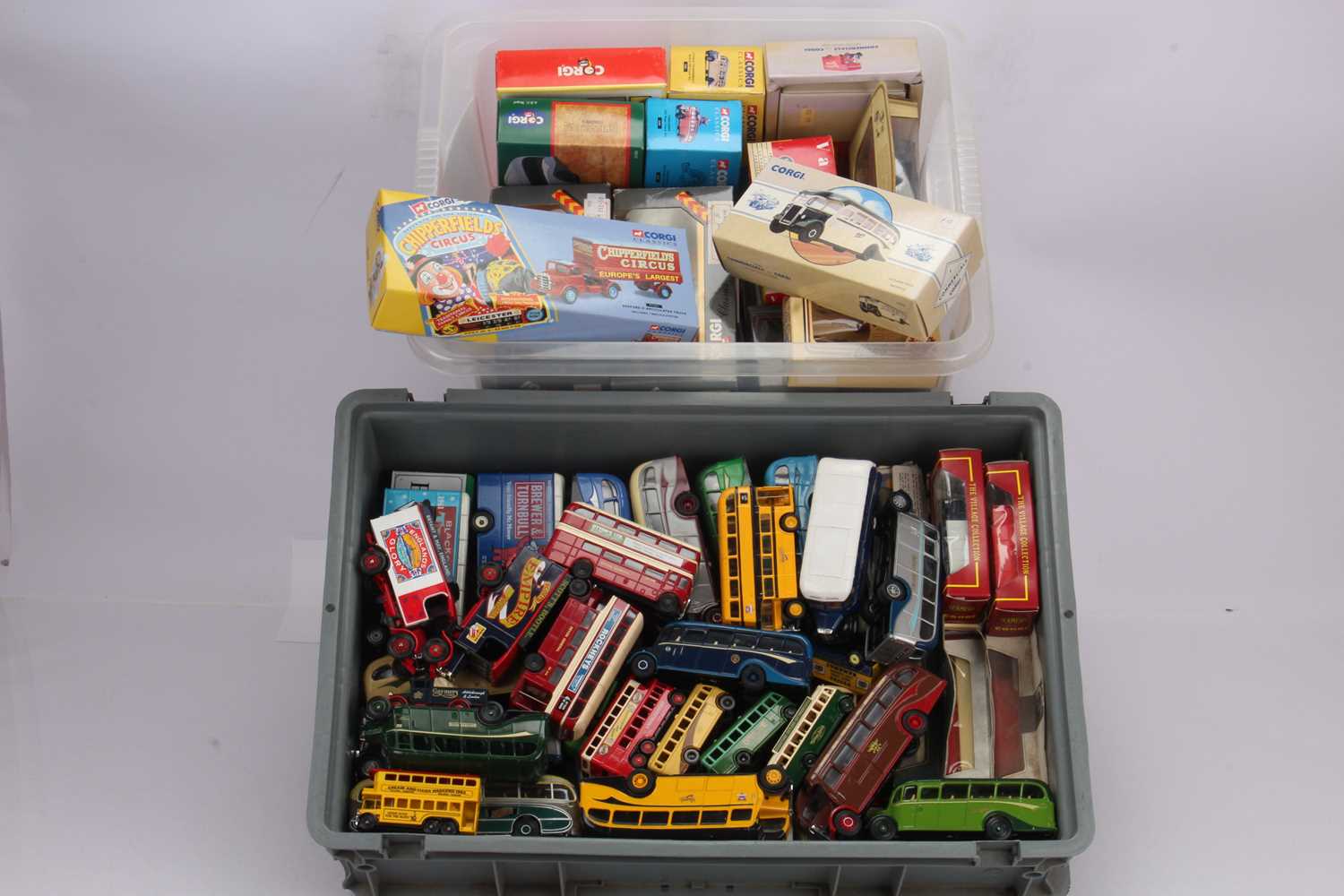 Lot 107 - Modern Diecast Prewar and Later Commercial and Public Transport Vehicles (80+)