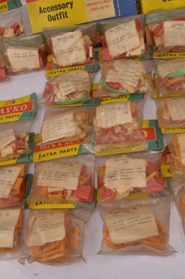 Lot 261 - Collection of Bayko parts in original packaging