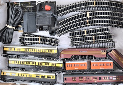 Lot 377 - Hornby 00 gauge Steam locomotive coaches track and controller (qty)