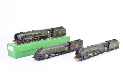 Lot 417 - Hornby-Dublo 00 gauge 3-rail Steam locomotives and tenders (3)