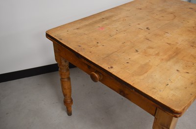 Lot 20 - An Edwardian pitch pine kitchen table