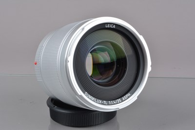 Lot 425 - A Leica Summilux-TL 35mm f/1.4 Lens