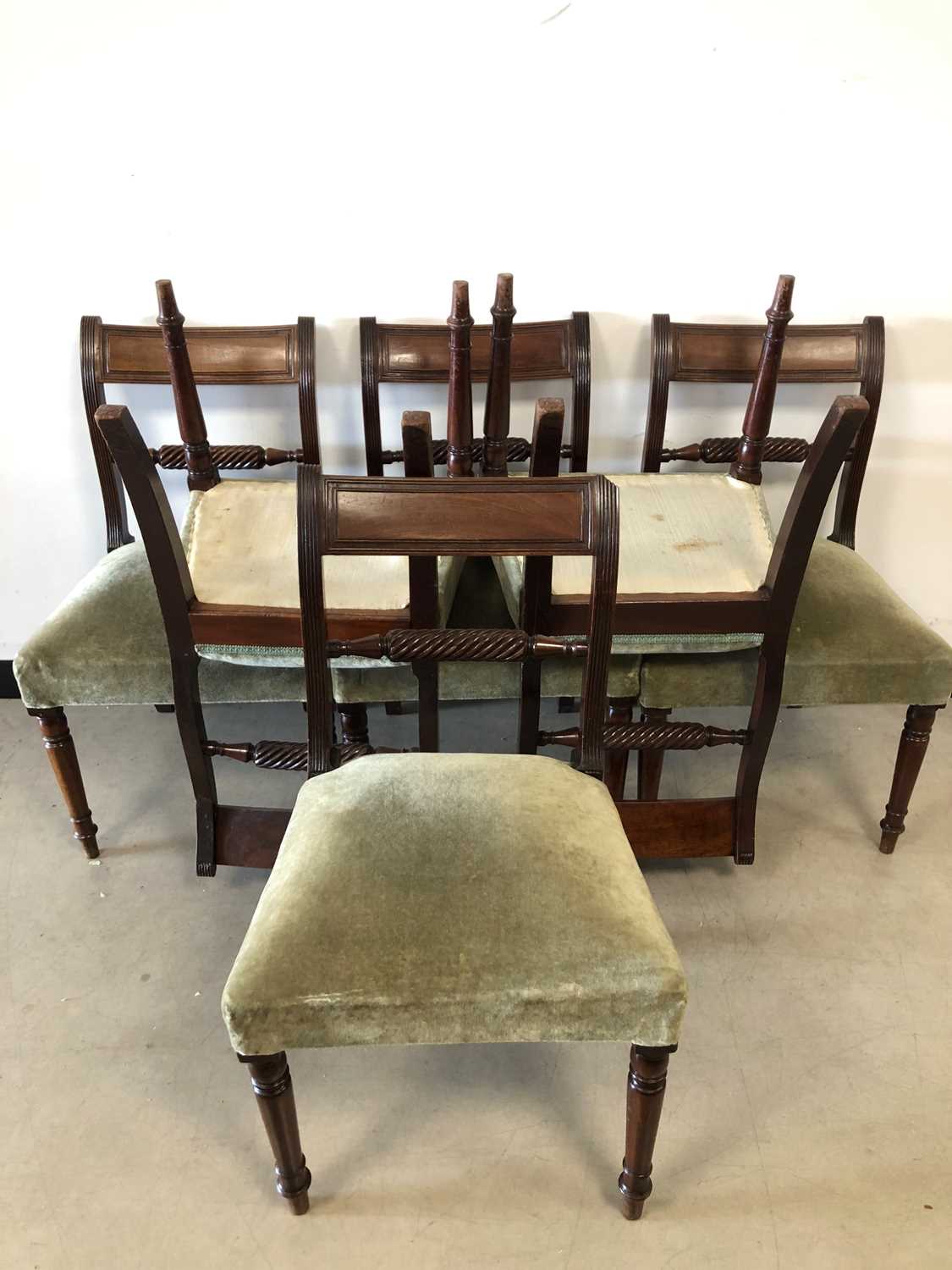 Lot 90 - A set of six mahogany regency style dinning chairs