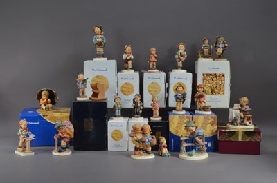 Lot 172 - A large collection of Goebel Hummel figurines