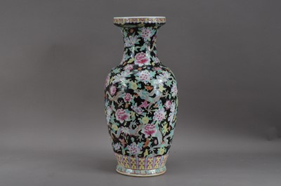 Lot 267 - A Chinese porcelain vase