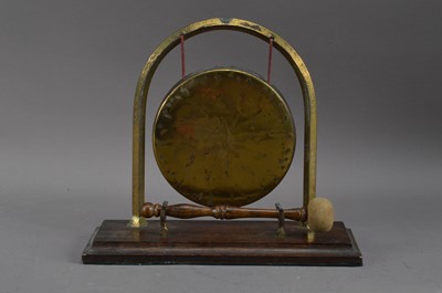 Lot 279 - A small 20th century Chinese gong
