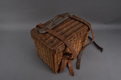 Lot 303 - An early to mid 20th century wicker picnic basket